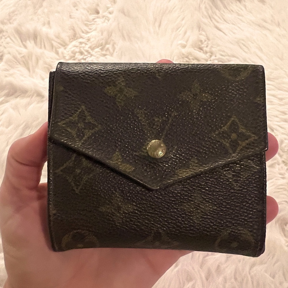 Authentic Louis Vuitton compact wallet
